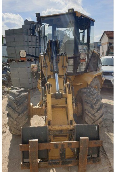 Caterpillar 908 (7t - Chargeuse sur pneus: photos 5 Caterpillar 908 (7t - Chargeuse sur pneus: photos 5