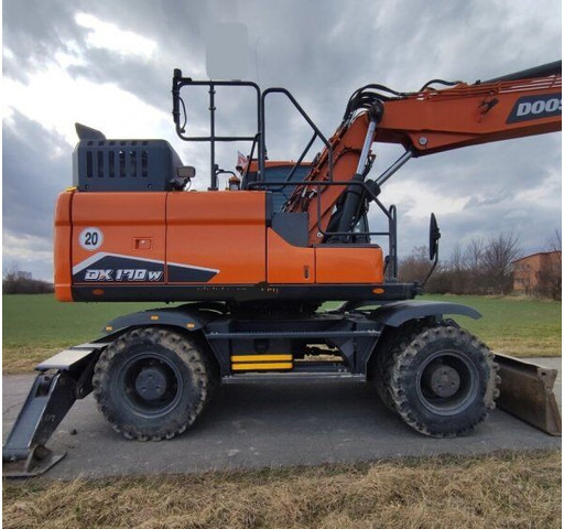 Doosan 18.6t DX170 W-7 (DEVELON) - Pelle sur pneus: photos 1 Doosan 18.6t DX170 W-7 (DEVELON) - Pelle sur pneus: photos 1