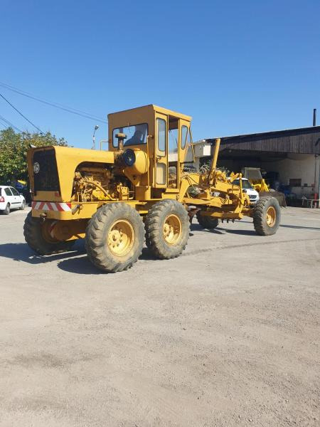 Richier - Niveleuse: photos 1 Richier - Niveleuse: photos 1