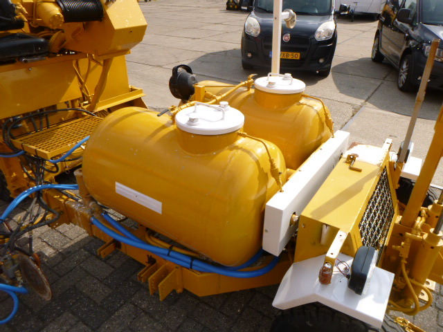 CLEANOSOL RL RL-Cold paint road marker — crédit-bail CLEANOSOL RL RL-Cold paint road marker: photos 9