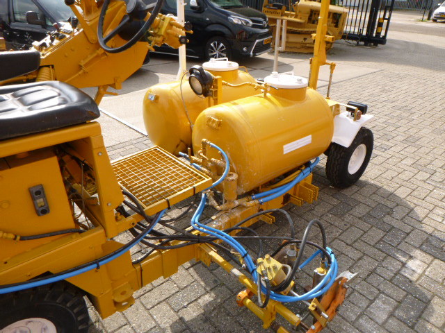 CLEANOSOL RL RL-Cold paint road marker — crédit-bail CLEANOSOL RL RL-Cold paint road marker: photos 15