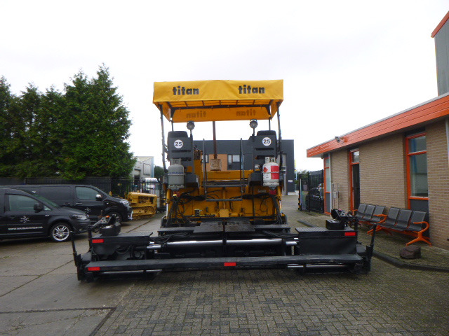 INGERSOLL RAND ABG TITAN 473 - Finisseur: photos 3 INGERSOLL RAND ABG TITAN 473 - Finisseur: photos 3