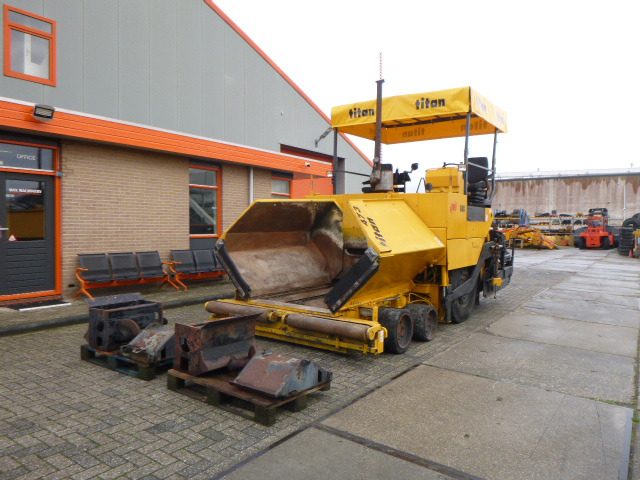 INGERSOLL RAND ABG TITAN 473 - Finisseur: photos 1 INGERSOLL RAND ABG TITAN 473 - Finisseur: photos 1