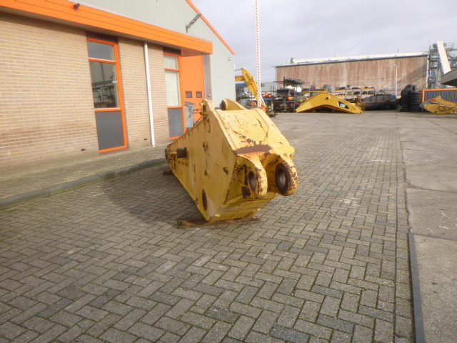 KOMATSU PC600-6 / PC600-7 / PC600-8 - Flèche pour Pelle sur chenille: photos 5 KOMATSU PC600-6 / PC600-7 / PC600-8 - Flèche pour Pelle sur chenille: photos 5