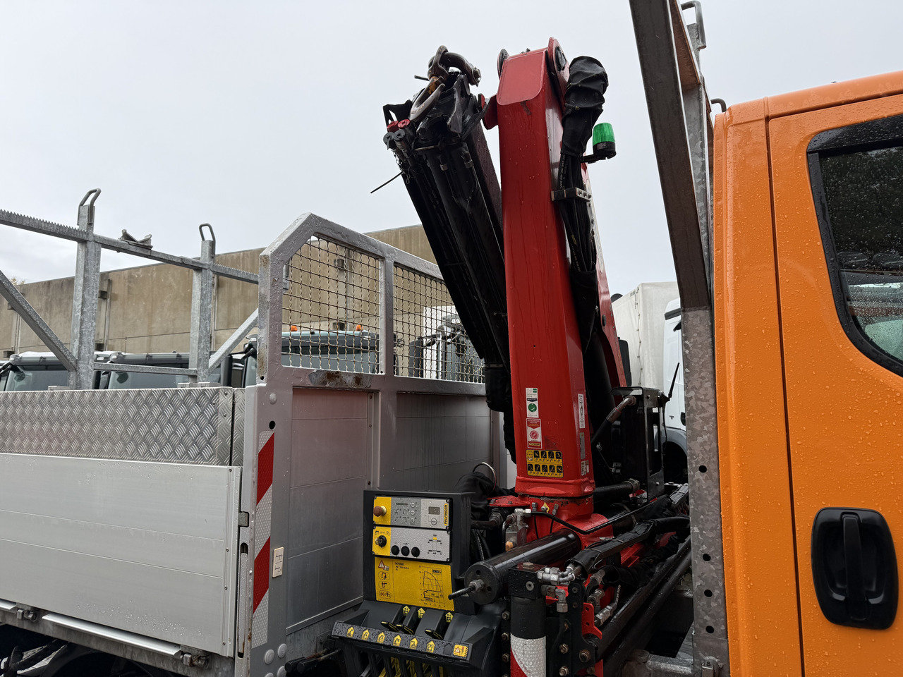 Iveco Daily 55S18W 4X4 Palfinger PK 7.501 - Camion plateau, Camion grue: photos 3 Iveco Daily 55S18W 4X4 Palfinger PK 7.501 - Camion plateau, Camion grue: photos 3