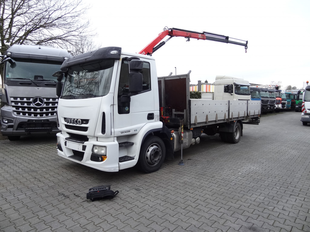 Iveco EuroCargo 120E25 Fassi F38 - Camion grue, Camion plateau: photos 1 Iveco EuroCargo 120E25 Fassi F38 - Camion grue, Camion plateau: photos 1
