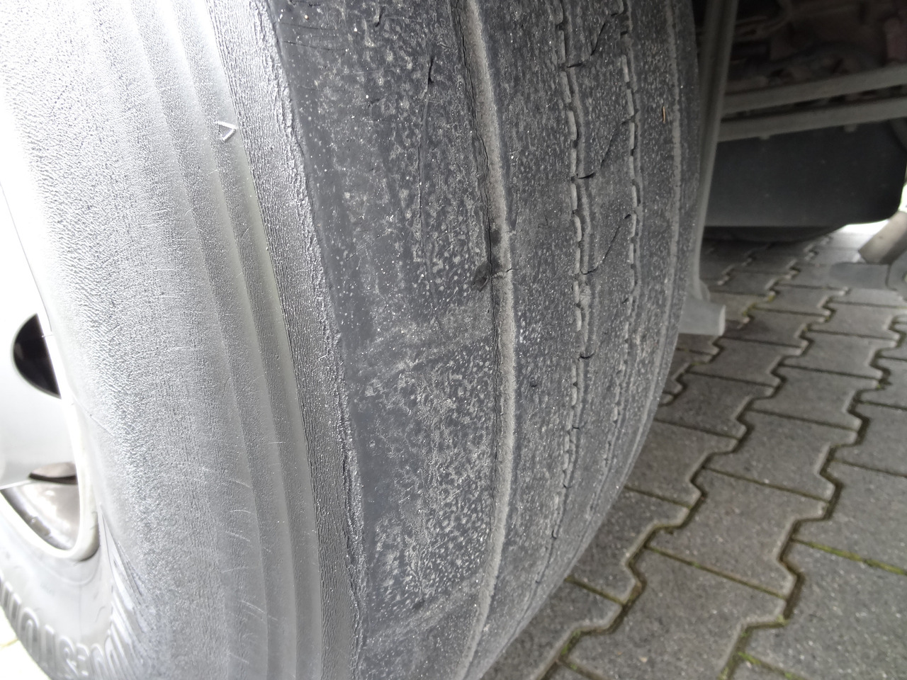 MAN TGS 26.320 6X4 BB mit Kran Fassi F175 - Camion grue, Camion plateau: photos 4 MAN TGS 26.320 6X4 BB mit Kran Fassi F175 - Camion grue, Camion plateau: photos 4