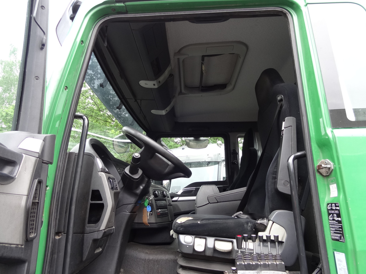 MAN TGS 35.440 8X4 BB VDL Haken - Camion ampliroll: photos 4 MAN TGS 35.440 8X4 BB VDL Haken - Camion ampliroll: photos 4