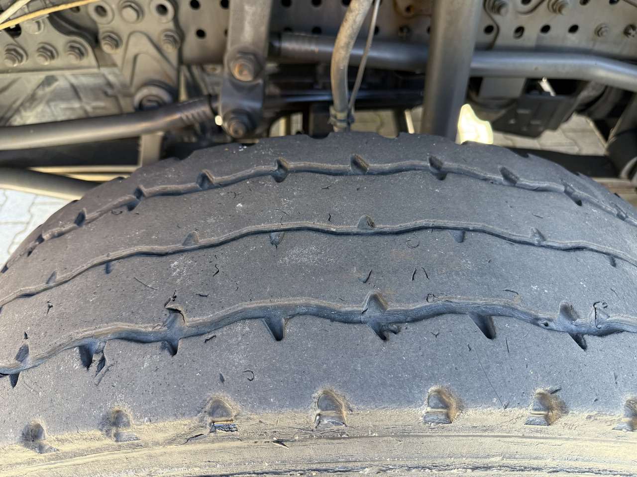 Mercedes-Benz Arocs 3245 K 8X4 Haken - Camion ampliroll: photos 5 Mercedes-Benz Arocs 3245 K 8X4 Haken - Camion ampliroll: photos 5