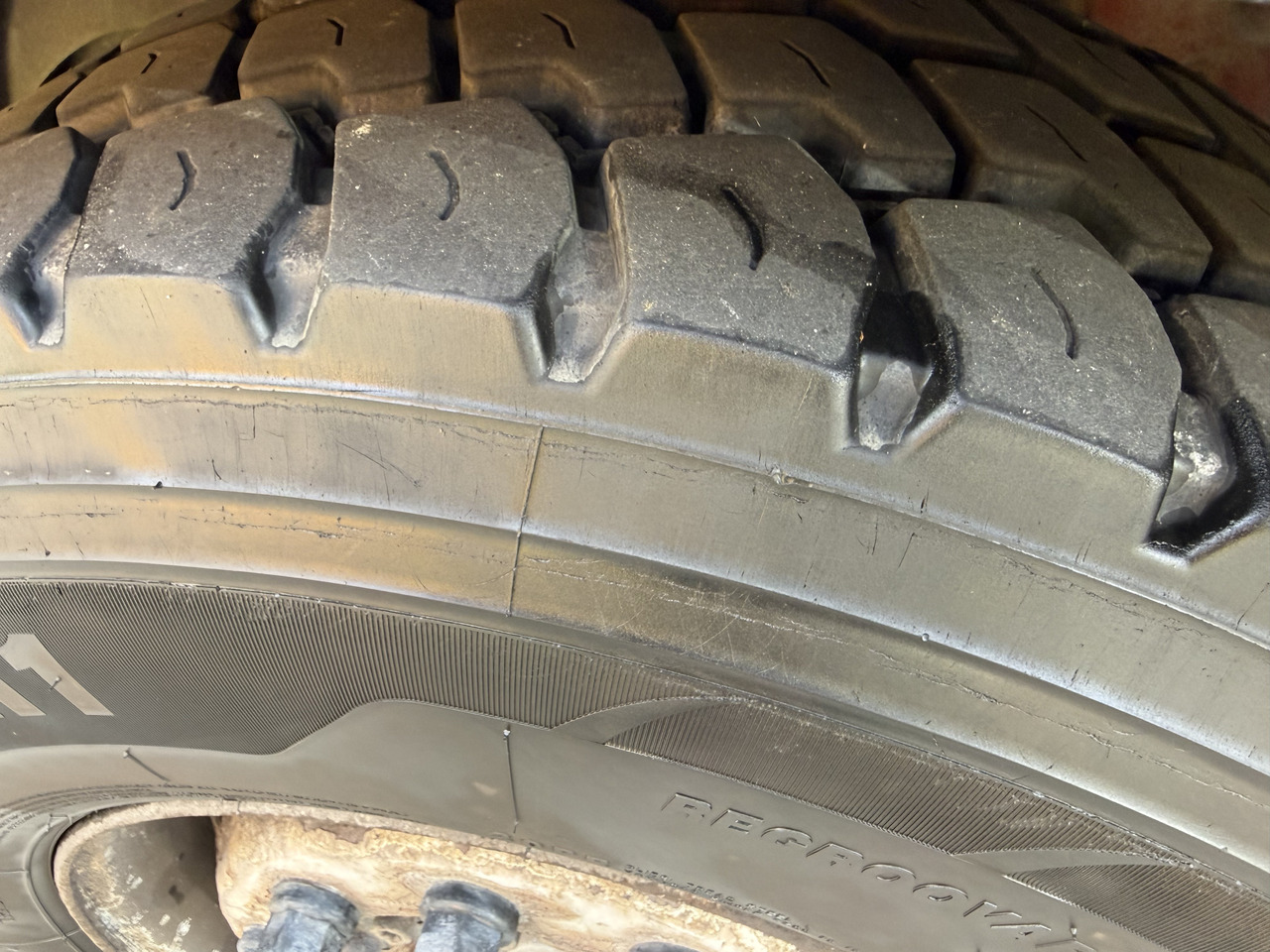 Scania R380 6X2*4 Kipper mit Kran HIAB 220 - Camion benne, Camion grue: photos 3 Scania R380 6X2*4 Kipper mit Kran HIAB 220 - Camion benne, Camion grue: photos 3