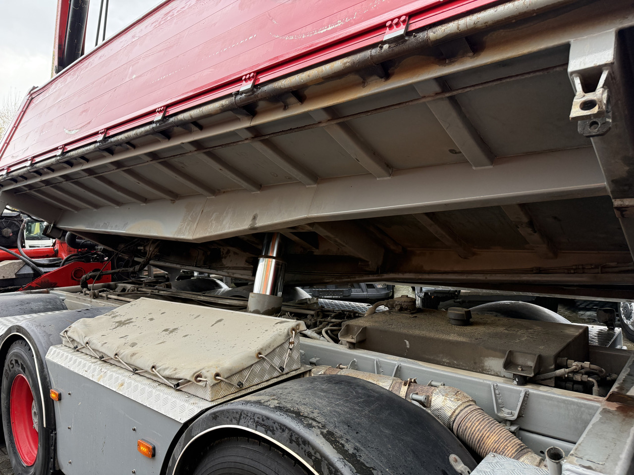 Scania R580 V8 8X4 Kipper Kran Palfinger 22002 - Camion grue, Camion benne: photos 3 Scania R580 V8 8X4 Kipper Kran Palfinger 22002 - Camion grue, Camion benne: photos 3