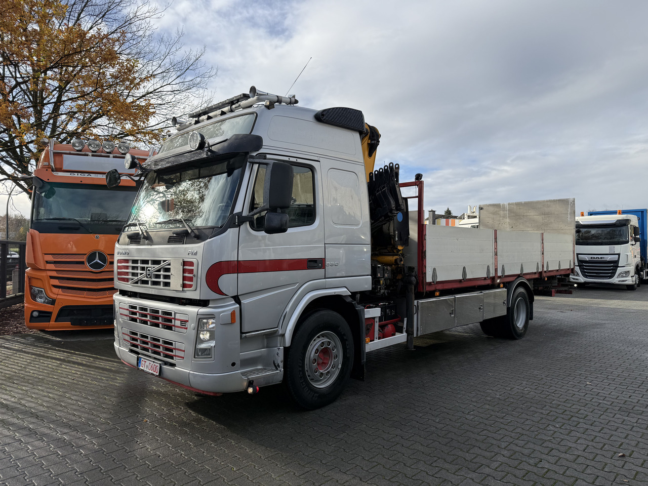 Camion plateau, Camion grue Volvo FM330 Kran Effer 165 bis 20 Meter: photos 8