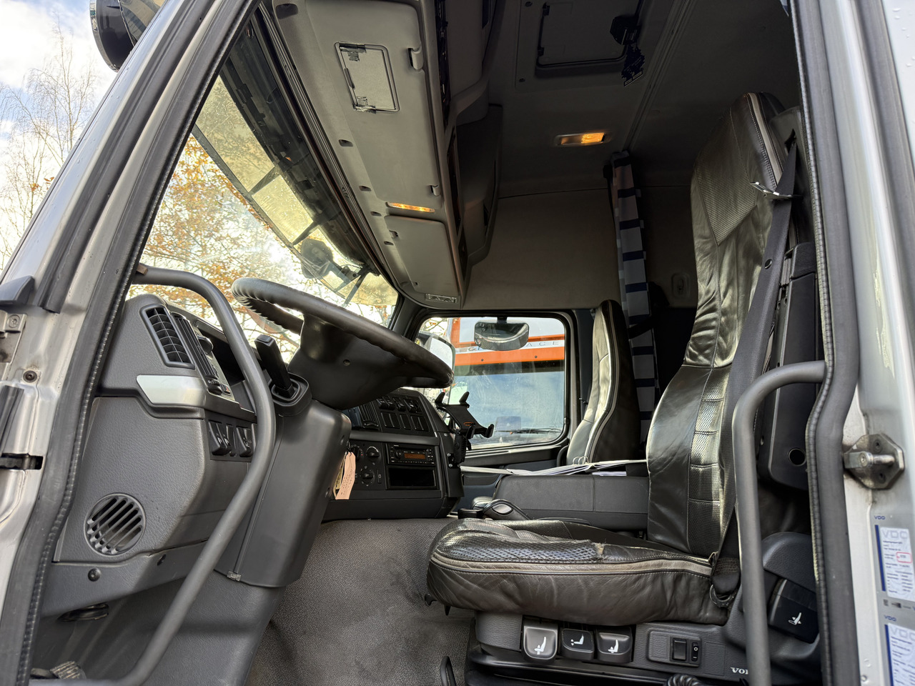 Camion plateau, Camion grue Volvo FM330 Kran Effer 165 bis 20 Meter: photos 6