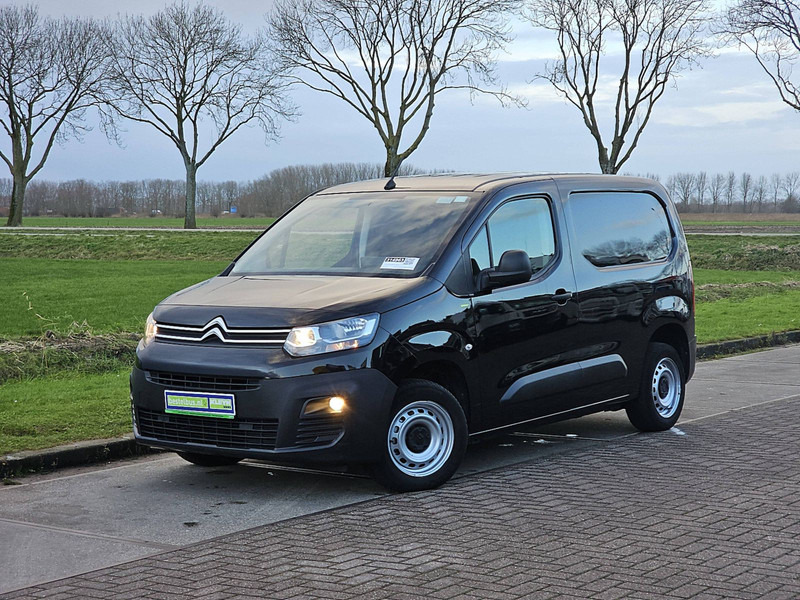 Citroën Berlingo 1.5 L1 Navi Euro6 NAP! - Fourgon grand volume: photos 2 Citroën Berlingo 1.5 L1 Navi Euro6 NAP! - Fourgon grand volume: photos 2