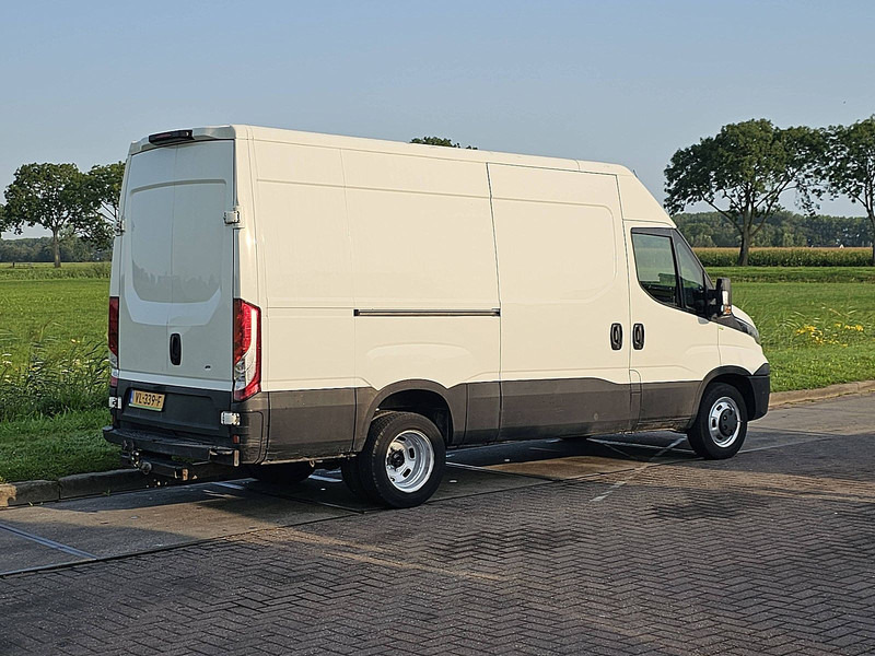 Iveco Daily 35C15 L2H2 Dubbellucht! - Fourgon utilitaire: photos 3 Iveco Daily 35C15 L2H2 Dubbellucht! - Fourgon utilitaire: photos 3