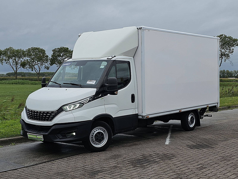 Iveco Daily 35S18 ac automaat EURO6 - Fourgon grand volume: photos 2 Iveco Daily 35S18 ac automaat EURO6 - Fourgon grand volume: photos 2