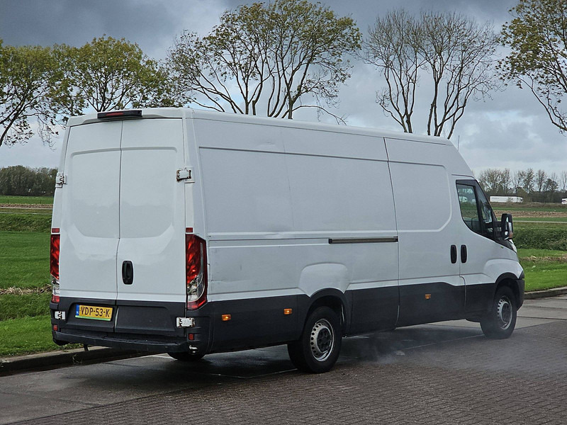 Iveco Daily - Fourgon utilitaire: photos 3 Iveco Daily - Fourgon utilitaire: photos 3