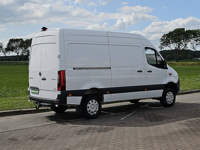 Mercedes-Benz Sprinter 316 CDI 4X4 AUT. L2H2 - Fourgon utilitaire: photos 3 Mercedes-Benz Sprinter 316 CDI 4X4 AUT. L2H2 - Fourgon utilitaire: photos 3