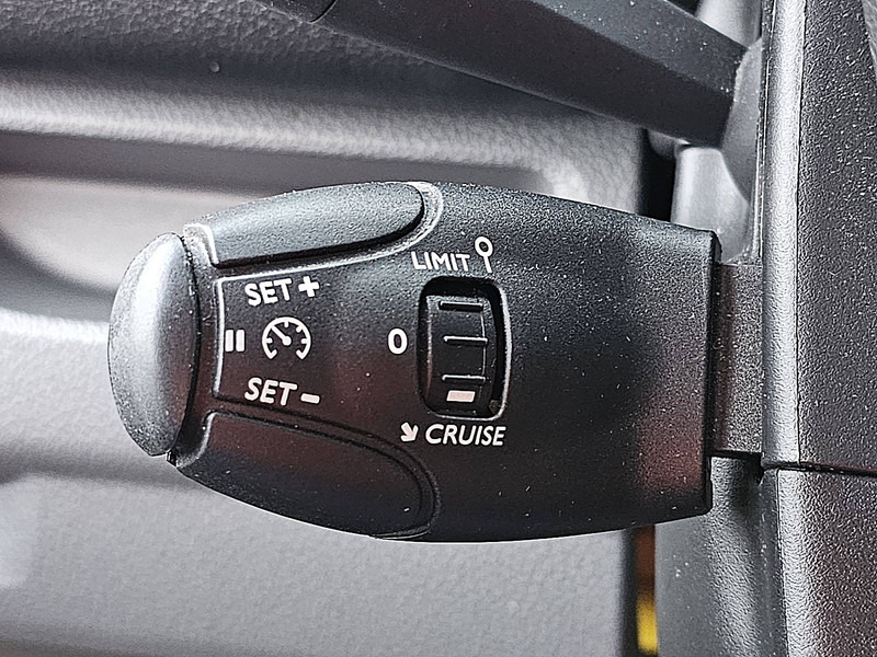 Fourgonnette Opel Vivaro 1.5 L2H1 Navi Euro6 3Zit: photos 12 Fourgonnette Opel Vivaro 1.5 L2H1 Navi Euro6 3Zit: photos 12