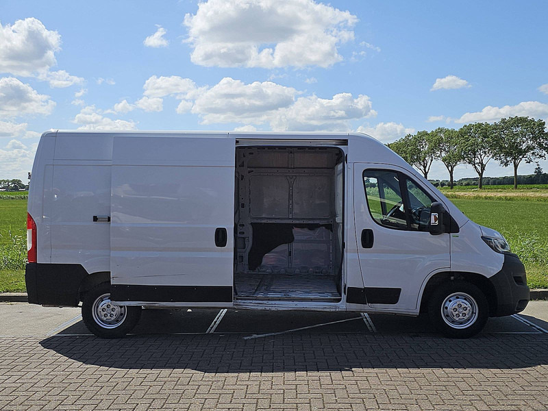 Fourgon utilitaire Peugeot Boxer 2.2 BHDI 140 L3H2: photos 16