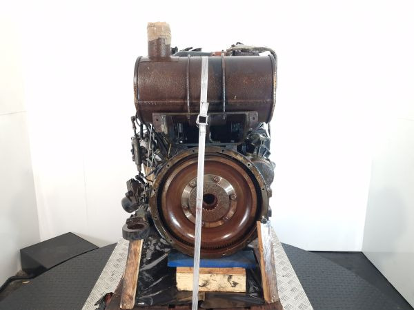 Komatsu/Cummins S4D102E-1/4BT3.9 Engine (Plant) - Moteur pour Engins de chantier: photos 3 Komatsu/Cummins S4D102E-1/4BT3.9 Engine (Plant) - Moteur pour Engins de chantier: photos 3