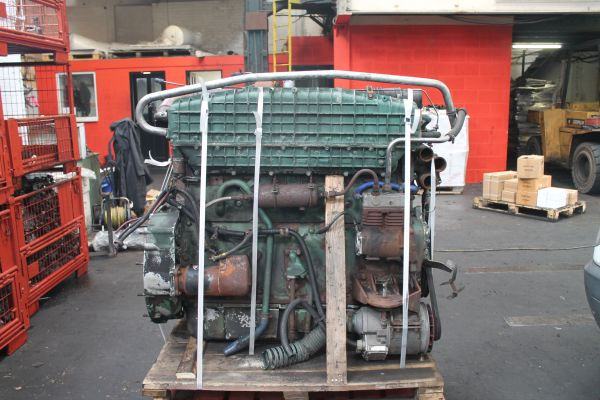 Volvo TD102 KF - Moteur: photos 2 Volvo TD102 KF - Moteur: photos 2