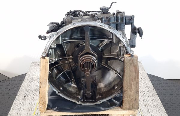 ZF 6S1000TO Volvo Spec Gearbox - Boîte de vitesse: photos 3 ZF 6S1000TO Volvo Spec Gearbox - Boîte de vitesse: photos 3