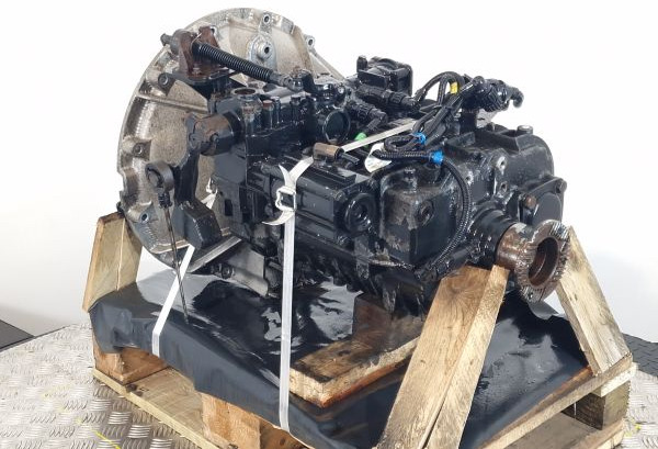 ZF 6S850 Renault Spec Gearbox - Boîte de vitesse: photos 4 ZF 6S850 Renault Spec Gearbox - Boîte de vitesse: photos 4