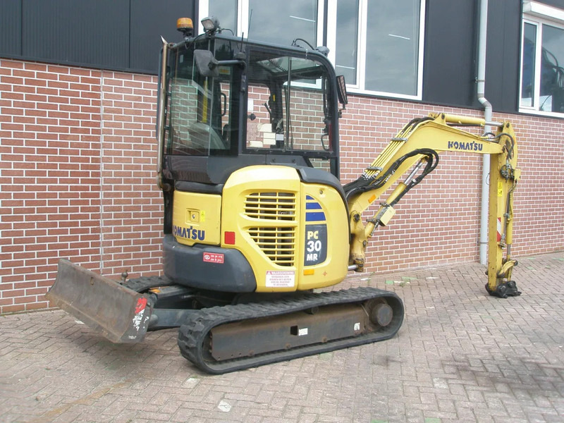 Komatsu PC30MR-3 - Mini pelle: photos 4 Komatsu PC30MR-3 - Mini pelle: photos 4