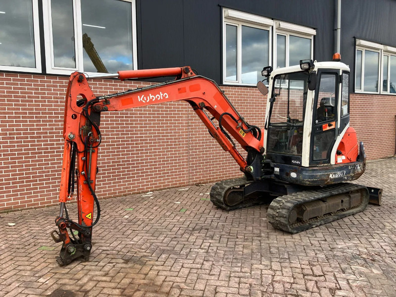 Kubota KX121-3 - Mini pelle: photos 1 Kubota KX121-3 - Mini pelle: photos 1
