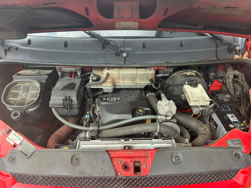 Tracteur routier Iveco Daily 40 C18: photos 8 Tracteur routier Iveco Daily 40 C18: photos 8