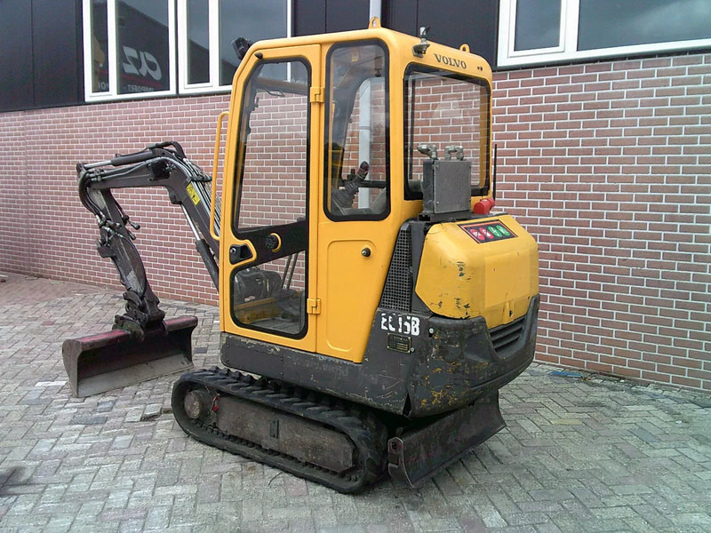 Volvo EC15B - Mini pelle: photos 2 Volvo EC15B - Mini pelle: photos 2