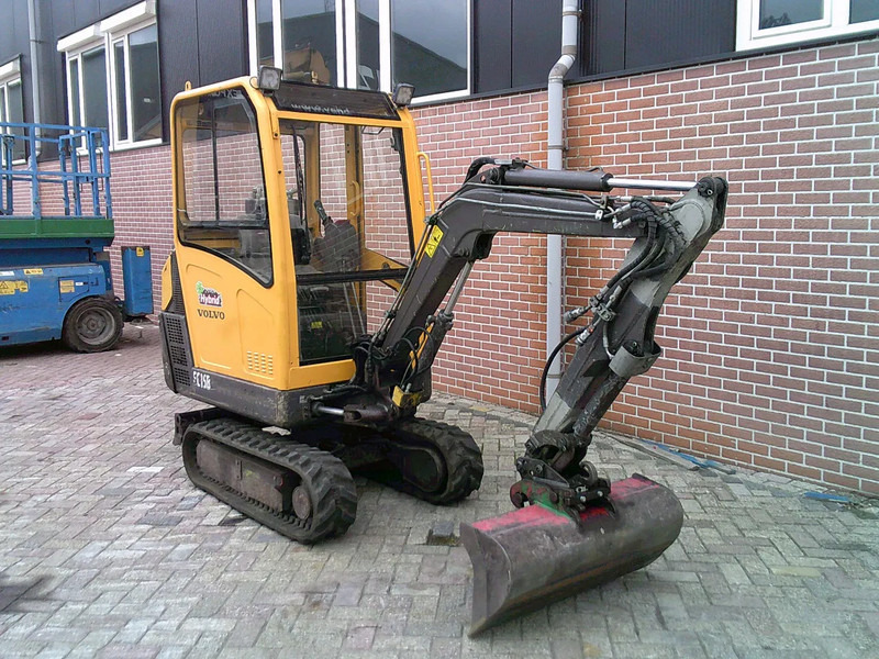 Volvo EC15B - Mini pelle: photos 4 Volvo EC15B - Mini pelle: photos 4