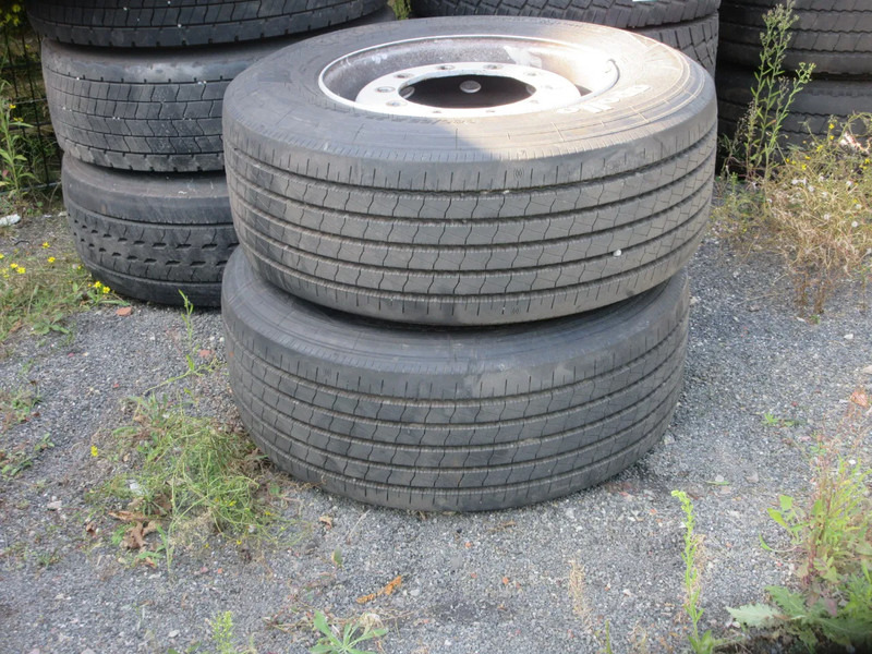 Continental 385/55 R 22.5 M+S APOLLO  VOOR STAALEN WIEL MET BAND 2 X - Pneu pour Camion: photos 5 Continental 385/55 R 22.5 M+S APOLLO  VOOR STAALEN WIEL MET BAND 2 X - Pneu pour Camion: photos 5