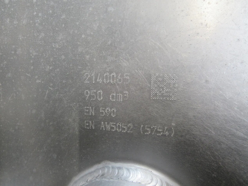 DAF 2140065 DIESELTANK DAF XF 480 EURO 6 MODEL 2021 950 LITER - Réservoir de carburant pour Camion: photos 5 DAF 2140065 DIESELTANK DAF XF 480 EURO 6 MODEL 2021 950 LITER - Réservoir de carburant pour Camion: photos 5