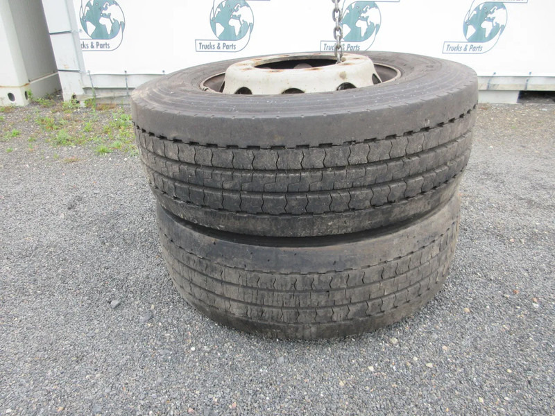 DUNLOP 315 / 70 R 22.5 VOORBAND MET STAAL WIEL - Pneu pour Camion: photos 5 DUNLOP 315 / 70 R 22.5 VOORBAND MET STAAL WIEL - Pneu pour Camion: photos 5