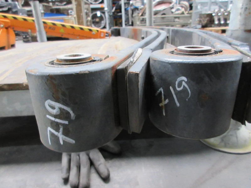 Iveco 41213881 BLADVEER IVECO HI WAY 2'BLADS EURO 6 - Suspension du ressort pour Camion: photos 4 Iveco 41213881 BLADVEER IVECO HI WAY 2'BLADS EURO 6 - Suspension du ressort pour Camion: photos 4