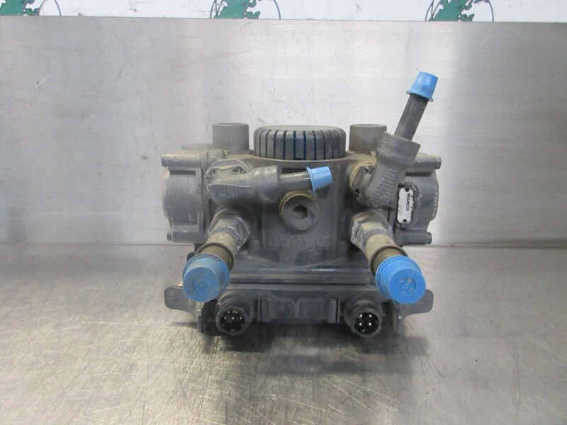 Iveco 4801040050 IVECO HI WAY EURO 6 - Valve pour Camion: photos 4 Iveco 4801040050 IVECO HI WAY EURO 6 - Valve pour Camion: photos 4
