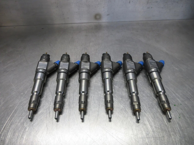 Iveco 5801906153 INJECTORS IVECO S WAY EURO 6 MODEL 2022 - Filtre à carburant pour Camion: photos 3 Iveco 5801906153 INJECTORS IVECO S WAY EURO 6 MODEL 2022 - Filtre à carburant pour Camion: photos 3