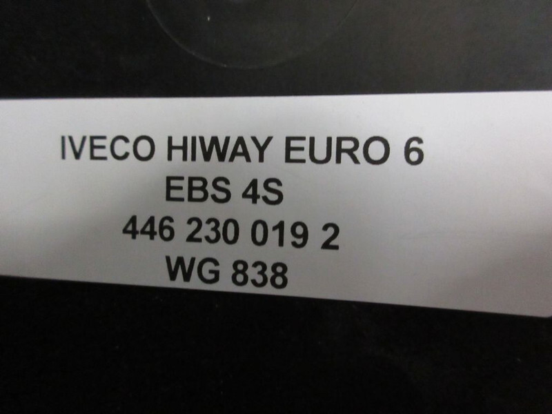 Iveco HIWAY 446 230 019 2 EBS 4S VENTIEL EURO 6 - Valve pour Camion: photos 4 Iveco HIWAY 446 230 019 2 EBS 4S VENTIEL EURO 6 - Valve pour Camion: photos 4