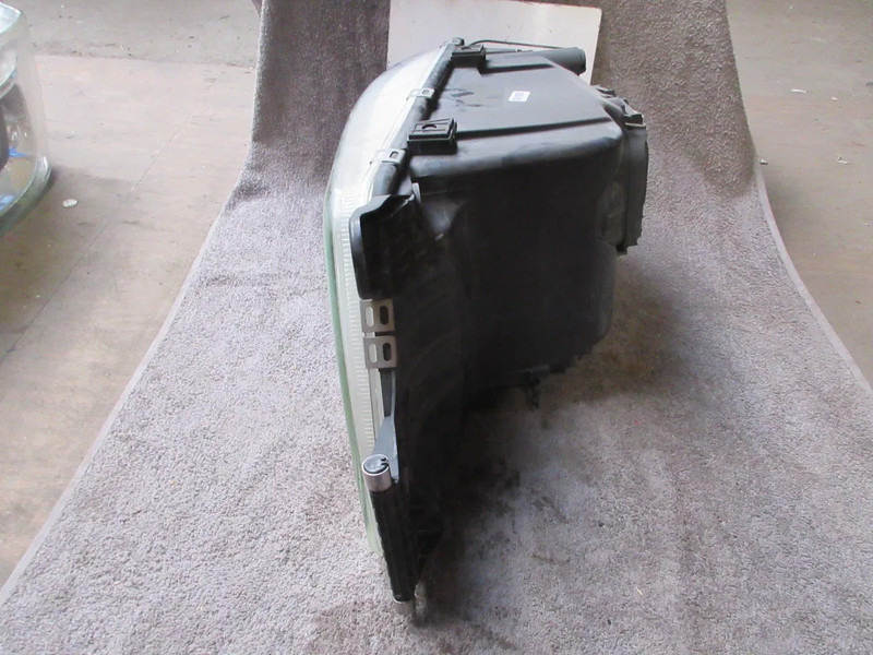 Feu avant pour Camion MAN 81.25101-6664//81.25101-6688 81.25101-6504 RECHTS KOPLAMP TGS TGX NIEUWE !!: photos 10