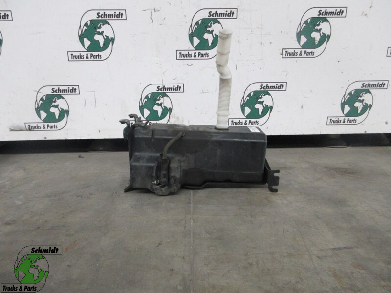 MAN 81.26481-0112 RUITENSPROEIERTANK MAN TGX 18.510 EURO 6 - Cabine et intérieur pour Camion: photos 1 MAN 81.26481-0112 RUITENSPROEIERTANK MAN TGX 18.510 EURO 6 - Cabine et intérieur pour Camion: photos 1