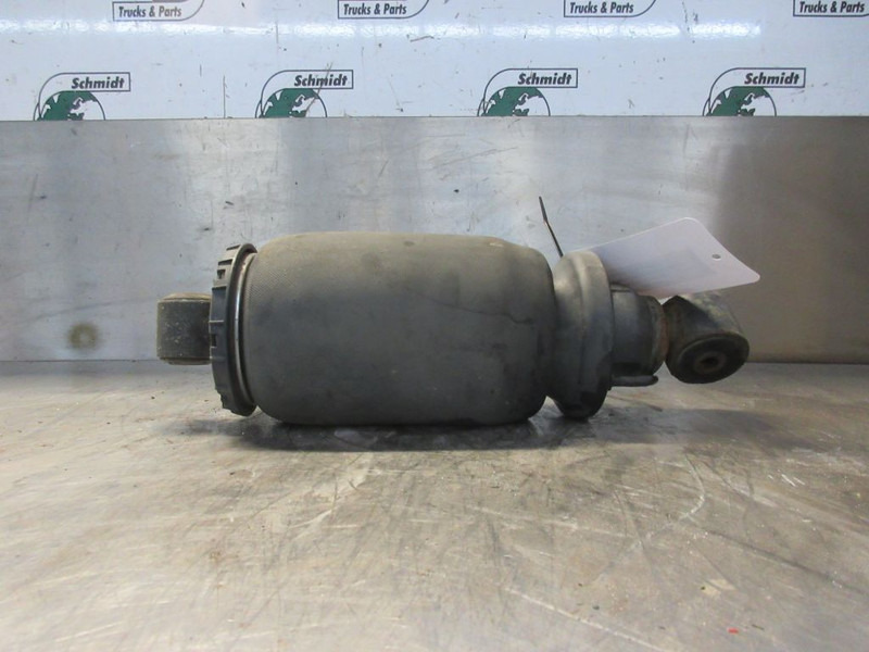 MAN 81.41722-6083 SCHOKDEMPER MAN TGX 18 480 EURO 6 - Cabine et intérieur pour Camion: photos 2 MAN 81.41722-6083 SCHOKDEMPER MAN TGX 18 480 EURO 6 - Cabine et intérieur pour Camion: photos 2