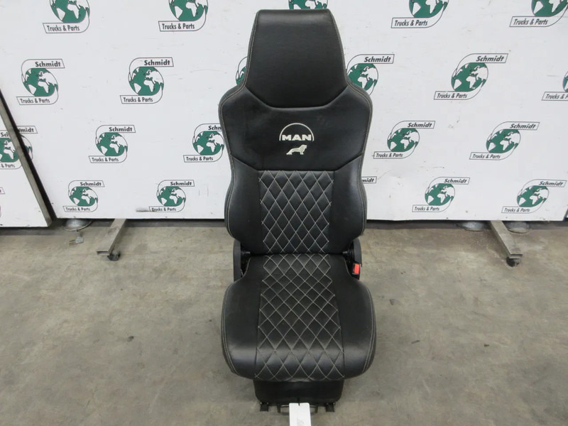 MAN 81.62307-6531//81.62307-6529//81.62307-6562//81.62307-6558 STOELEN SET - Siège pour Camion: photos 5 MAN 81.62307-6531//81.62307-6529//81.62307-6562//81.62307-6558 STOELEN SET - Siège pour Camion: photos 5