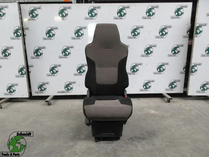 MAN 81.62307-6558 // 81.62307- 6562 STOEL RECHTS MAN TGS MODEL 2020 - Siège pour Camion: photos 1 MAN 81.62307-6558 // 81.62307- 6562 STOEL RECHTS MAN TGS MODEL 2020 - Siège pour Camion: photos 1