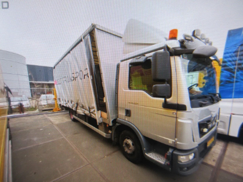 MAN TGL 12.220 - Camion fourgon: photos 2 MAN TGL 12.220 - Camion fourgon: photos 2