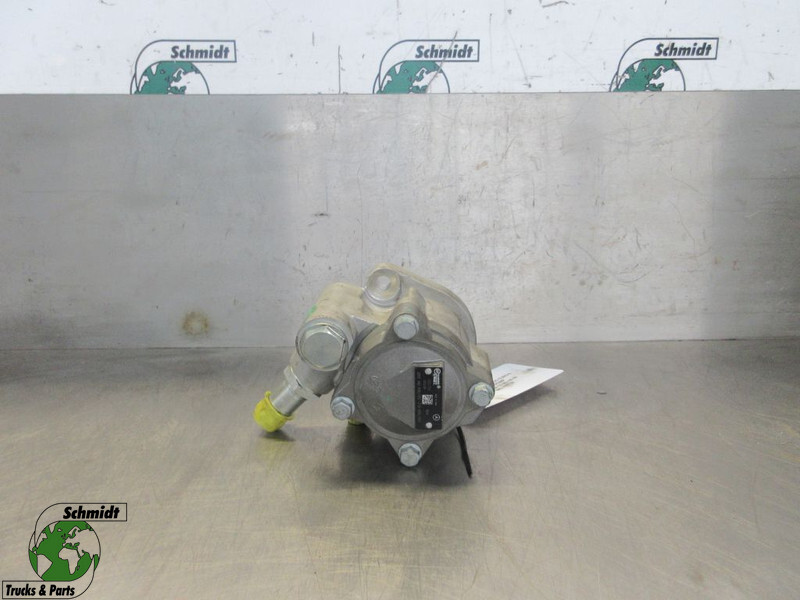 Mercedes-Benz A 003 460 16 80 // 60 80 STUURPOMP EURO 6 ATEGO - Pompe de support pour Camion: photos 1 Mercedes-Benz A 003 460 16 80 // 60 80 STUURPOMP EURO 6 ATEGO - Pompe de support pour Camion: photos 1
