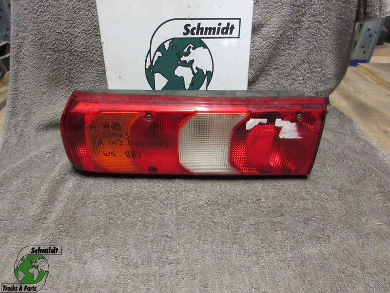 Mercedes-Benz A 003 554 17 03 ACHTERLAMP MERCEDES 1845 EURO 6 - Feu arrière pour Camion: photos 1 Mercedes-Benz A 003 554 17 03 ACHTERLAMP MERCEDES 1845 EURO 6 - Feu arrière pour Camion: photos 1