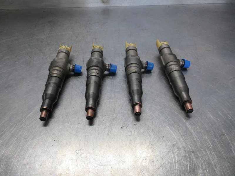 Mercedes-Benz A 936 070 17 87 // A 936 070 21 87 // A 936 178 70 02 INJECTORS DEMO MERCEDES OM 936LA EURO 6 - Filtre à carburant pour Camion: photos 4 Mercedes-Benz A 936 070 17 87 // A 936 070 21 87 // A 936 178 70 02 INJECTORS DEMO MERCEDES OM 936LA EURO 6 - Filtre à carburant pour Camion: photos 4