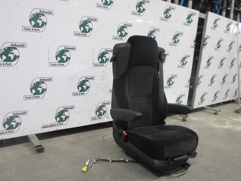 Mercedes-Benz A 960 910 75 01 STOEL MERCEDES BENZ 1845 LINKS EURO 6 - Siège pour Camion: photos 2 Mercedes-Benz A 960 910 75 01 STOEL MERCEDES BENZ 1845 LINKS EURO 6 - Siège pour Camion: photos 2